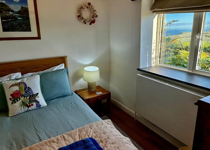 Polrunny Farm Seaberry Cottage With A Sea View And Log Burner