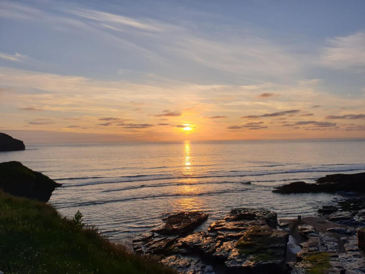 Polrunny Farm Seaberry With A Sea View And Log Burner *