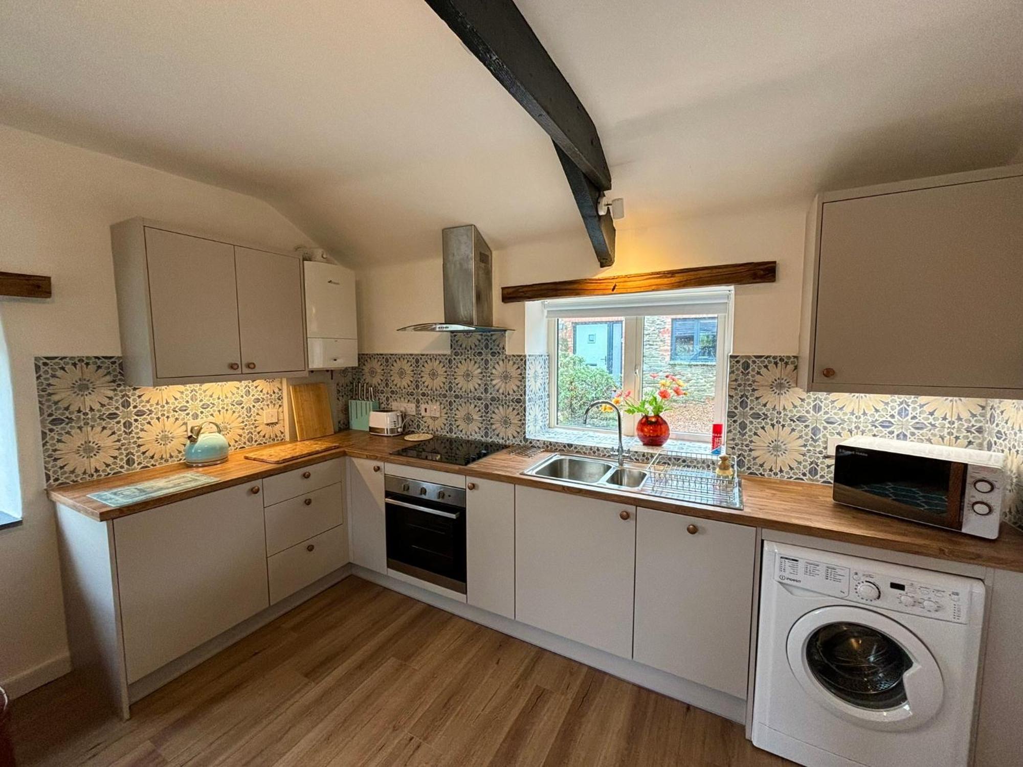 Polrunny Farm Seaberry With A Sea View And Log Burner * Boscastle